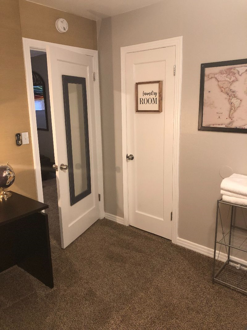 Remodeled 1 bedroom furnished unit in Duplex - Photo 3