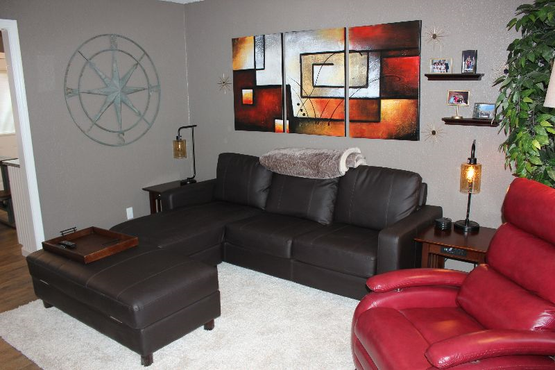Remodeled 1 bedroom furnished unit in Duplex - Photo 2