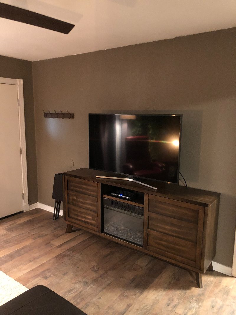 Remodeled 1 bedroom furnished unit in Duplex - Photo 3