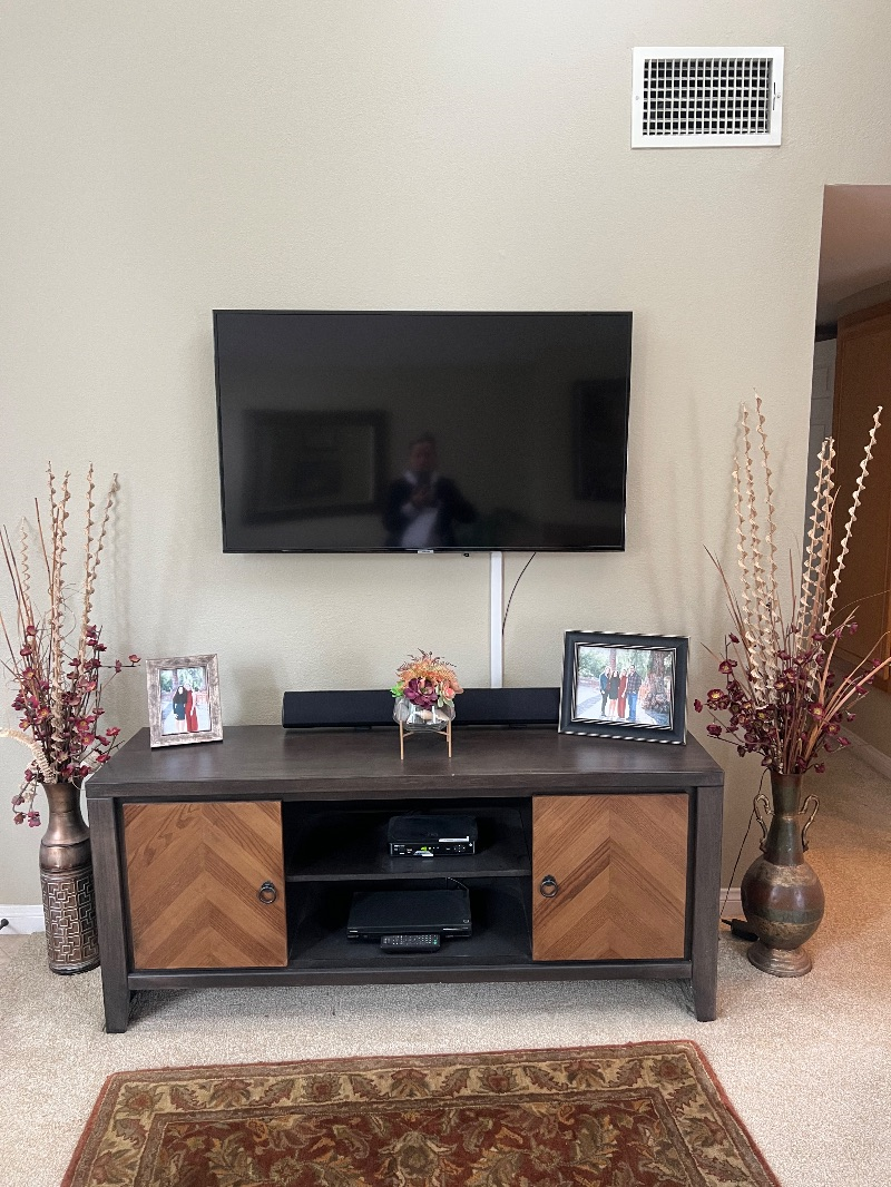 Spacious 2 bedroom Condo - Photo 3