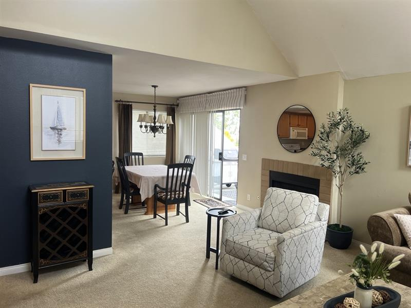 Spacious 2 bedroom Condo - Photo 6