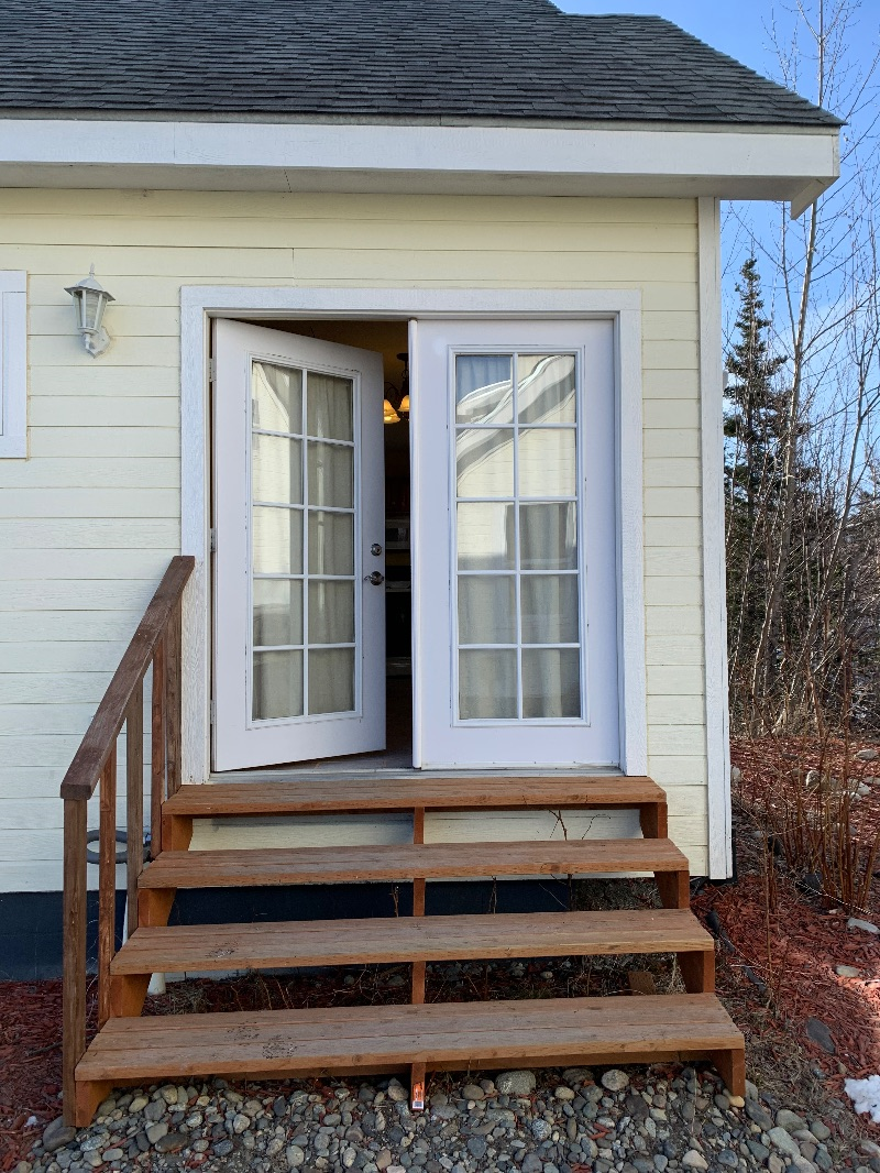 Adorable Cottage - Photo 2