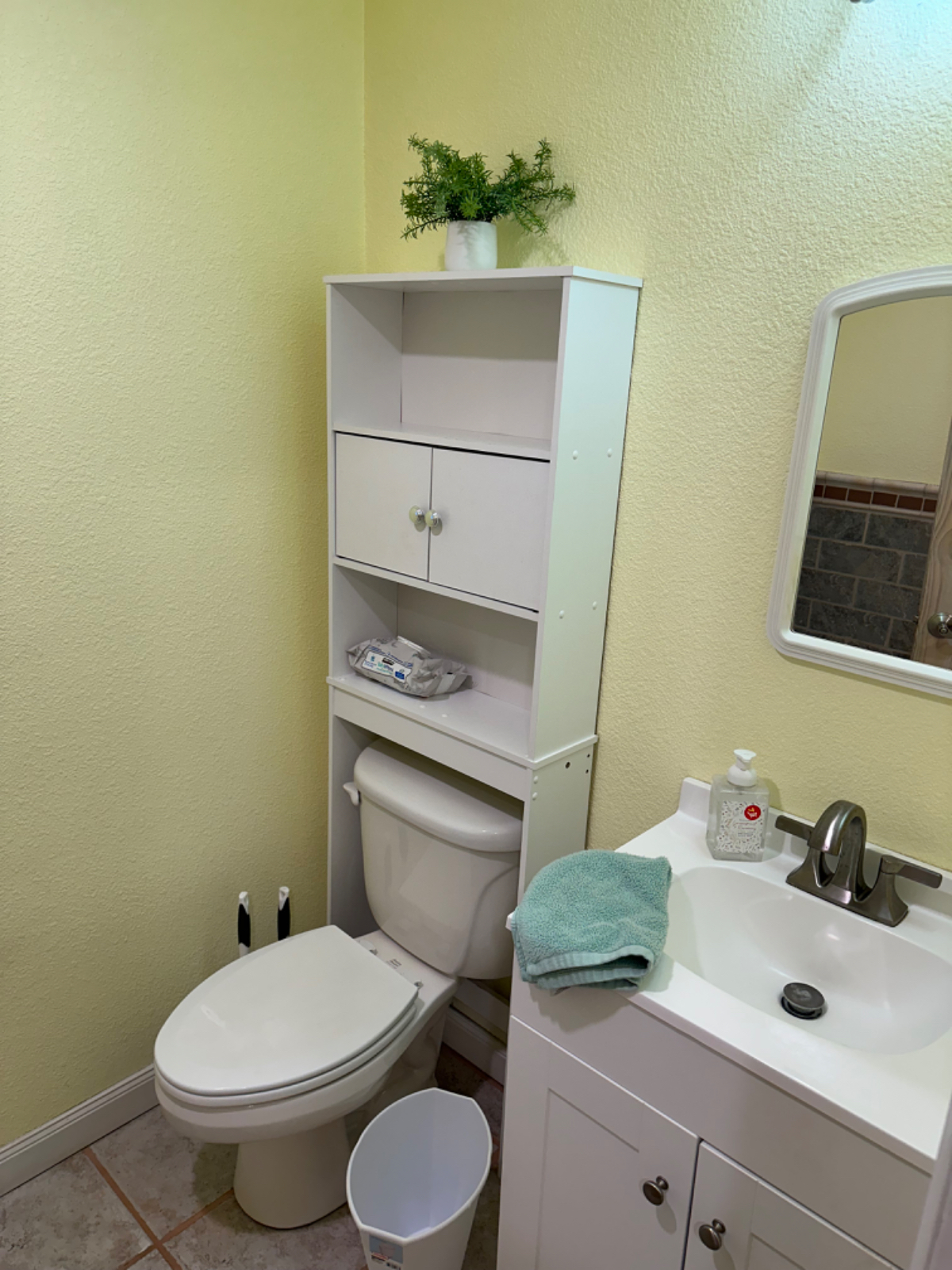 Adorable Cottage - Photo 6