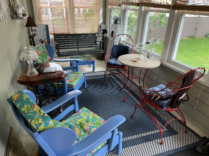 Cozy Craftman Style home close to downtown - Photo 10