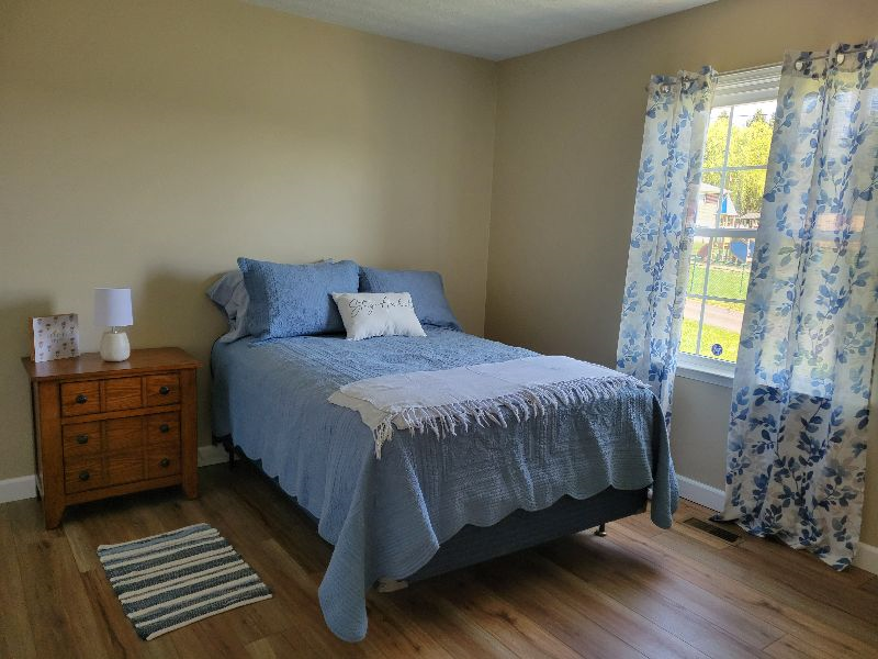Princeton 3 BR 1.5 BA House, half mile from Hospital - Photo 5