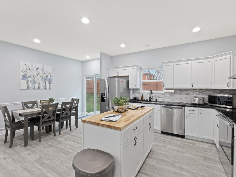 Room 1 - Master Suite - Photo 8