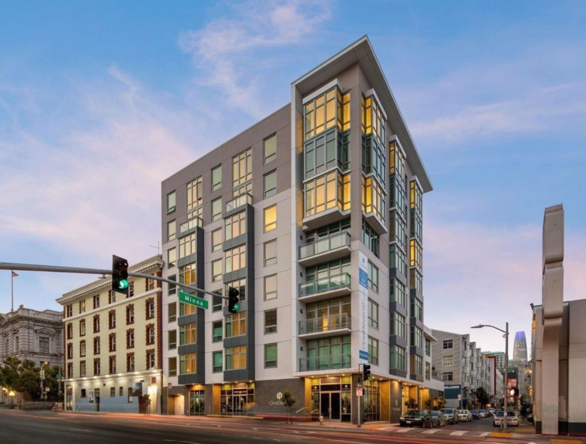 Available Dec 7__2 bed/2ba (parking avail); Central & City Views - Photo 2