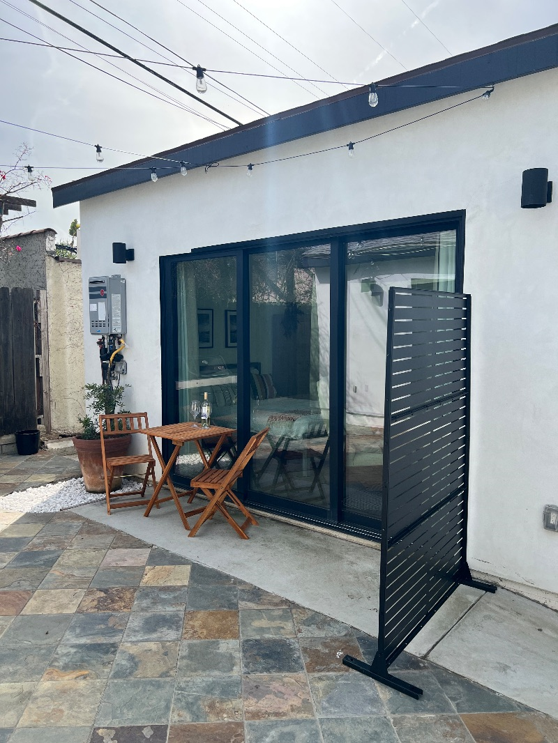 Modern Guest House in Mid-City LA - Photo 2
