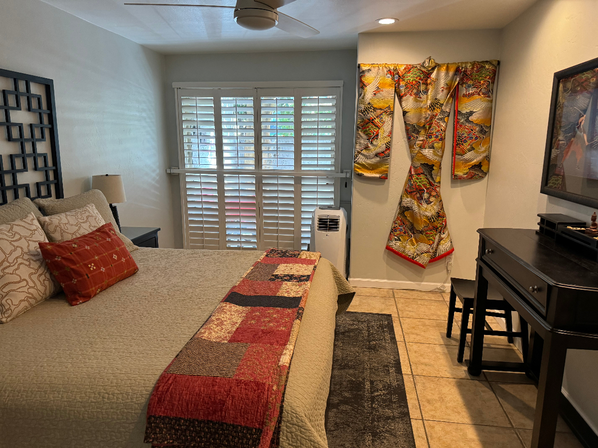 1 BR condo UTC Near La Jolla - Photo 6