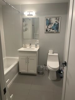 Chic Home Away from Home - Photo 8