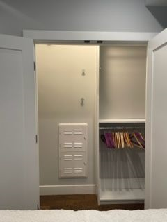 Chic Home Away from Home - Photo 12