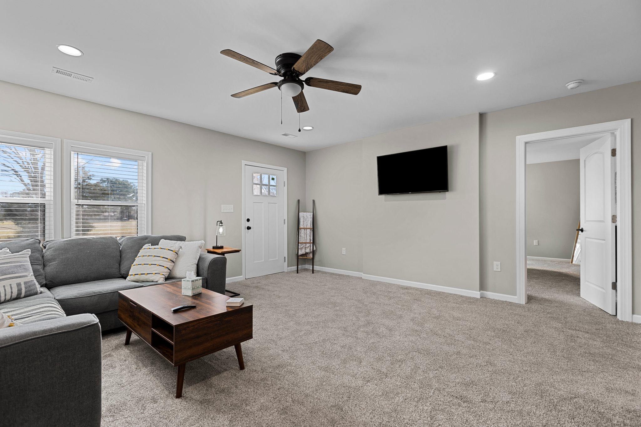 Bell Arthur 3 Bed/2 Bath/Fenced yard/Completely Remodeled - Photo 2