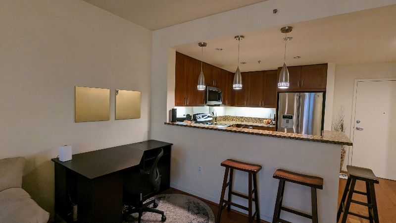 Quiet Condo in the Heart of the City less than 2mi from 5 hospital campuses - Photo 5