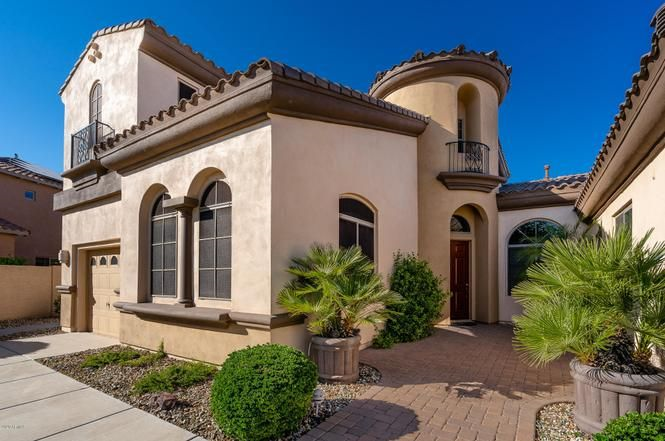 Beautiful Greco-Roman Styled 5 BR/3BTH Home