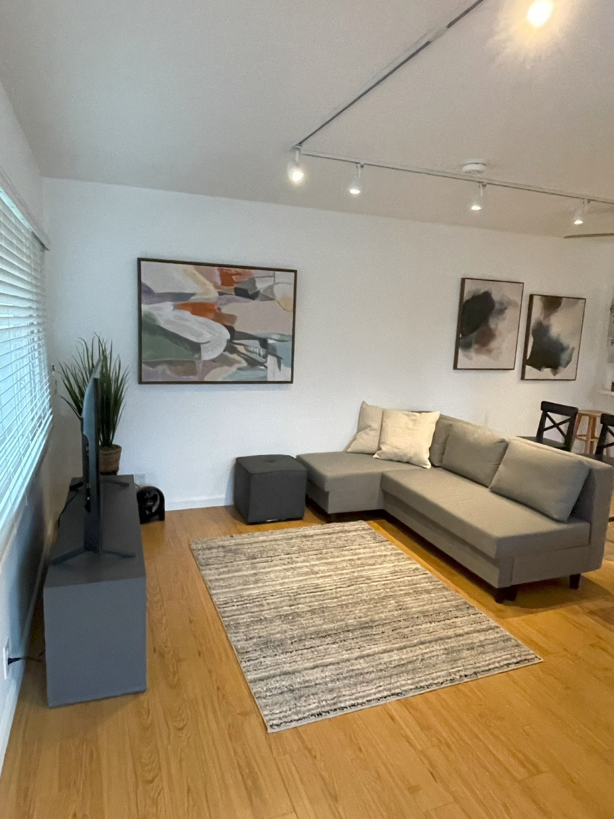 Furnished, Remodeled 1BR 1BA near Rose Garden, The Alameda, SJ Midtown - Photo 2