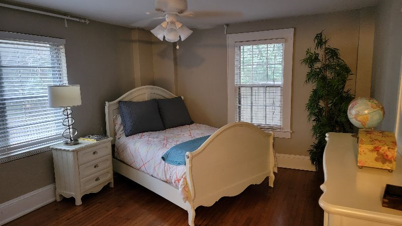 City of Decatur Triplex 2br 1 ba - Photo 8
