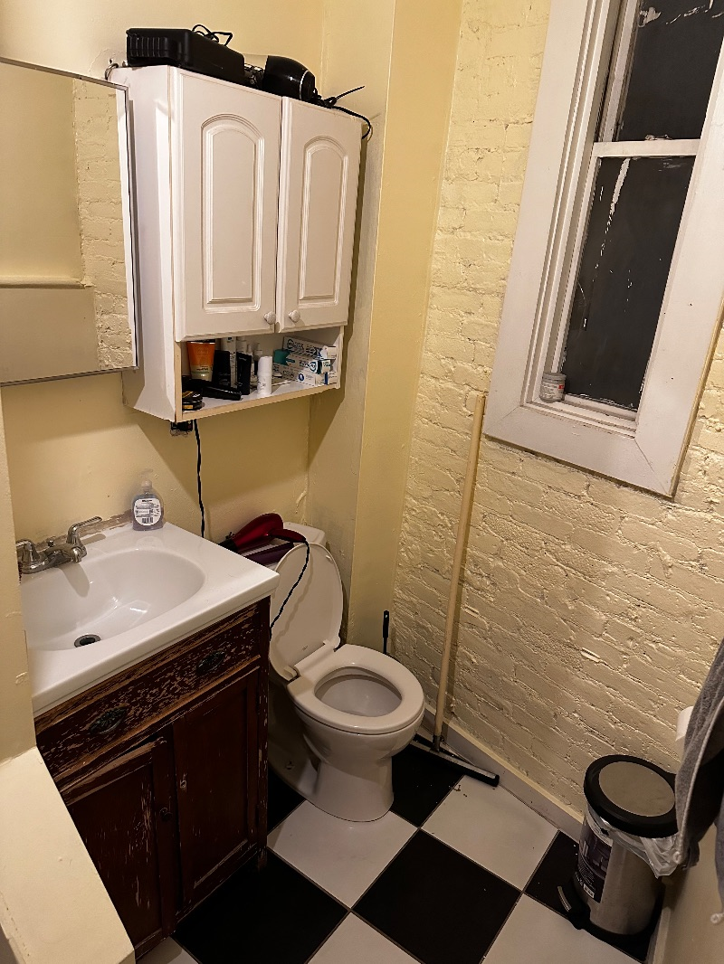 Private Room in the Heart of Downtown Albany - Photo 10