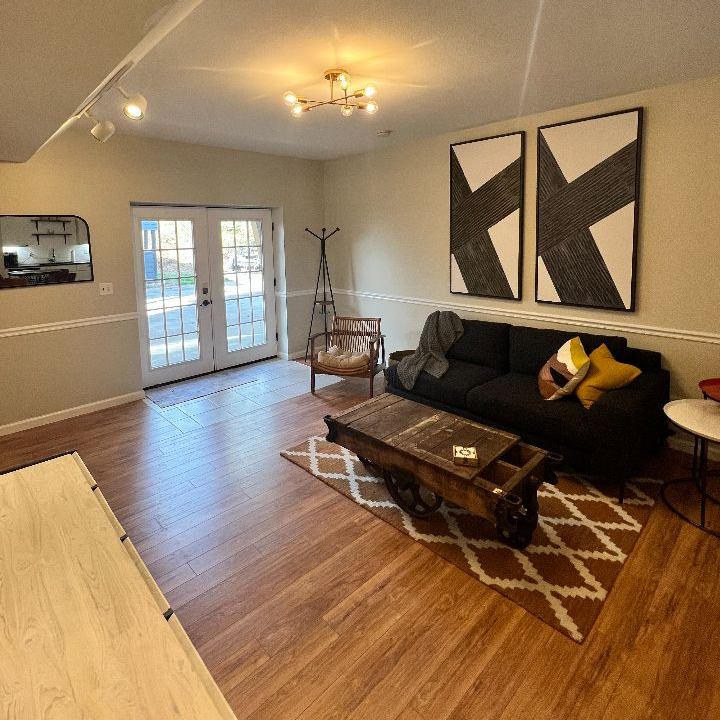 Relax in a peaceful, serene atmosphere at Candler Studio Apartment. - Photo 4
