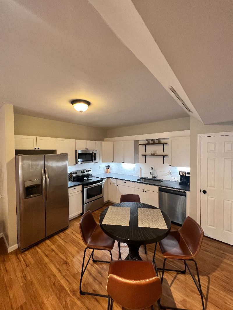 Relax in a peaceful, serene atmosphere at Candler Studio Apartment. - Photo 11