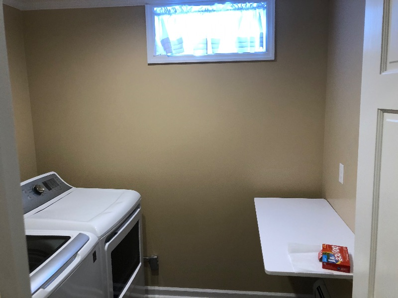 Quiet apartment centrally located to Medical Facilities - Photo 3