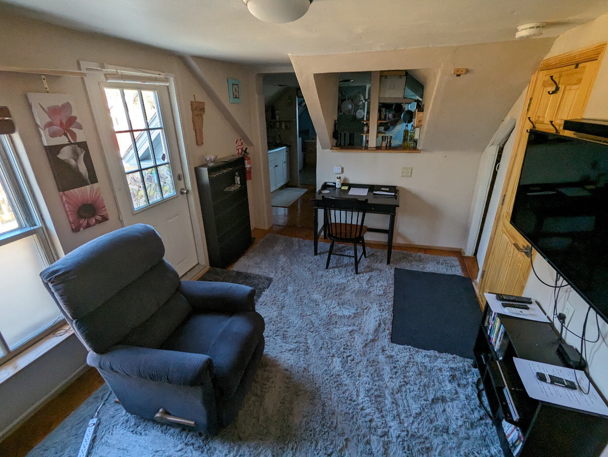 Winooski Private 1 Bed Unit in Duplex - Photo 6