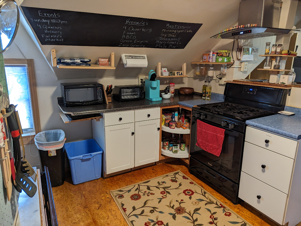 Winooski Private 1 Bed Unit in Duplex - Photo 11