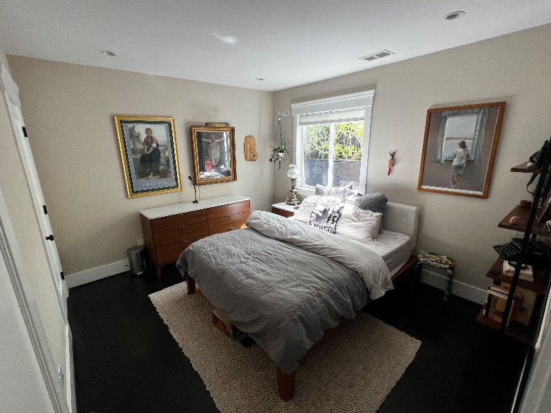 1-2 Bedrooms, Private Bath, Garden, & FREE Parking - Photo 1