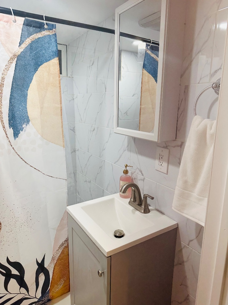 Newly renovated cozy apartment in Fresh Meadows Queens - Photo 6