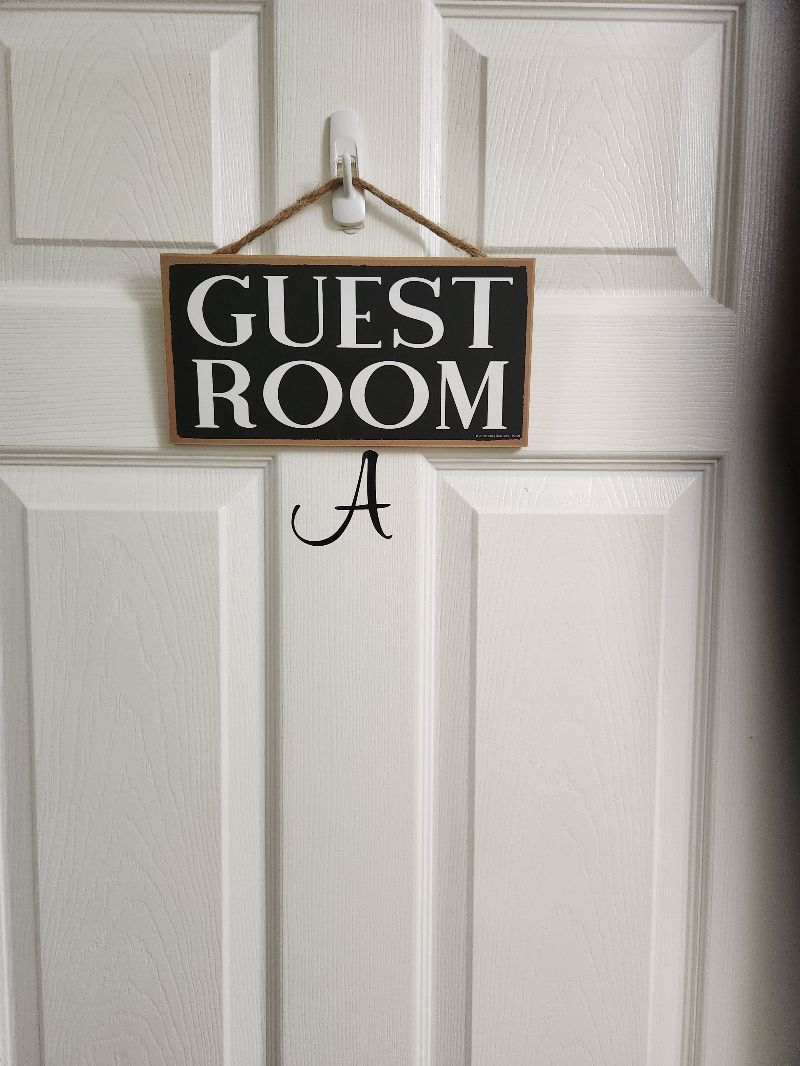 Guess Room A - Photo 3
