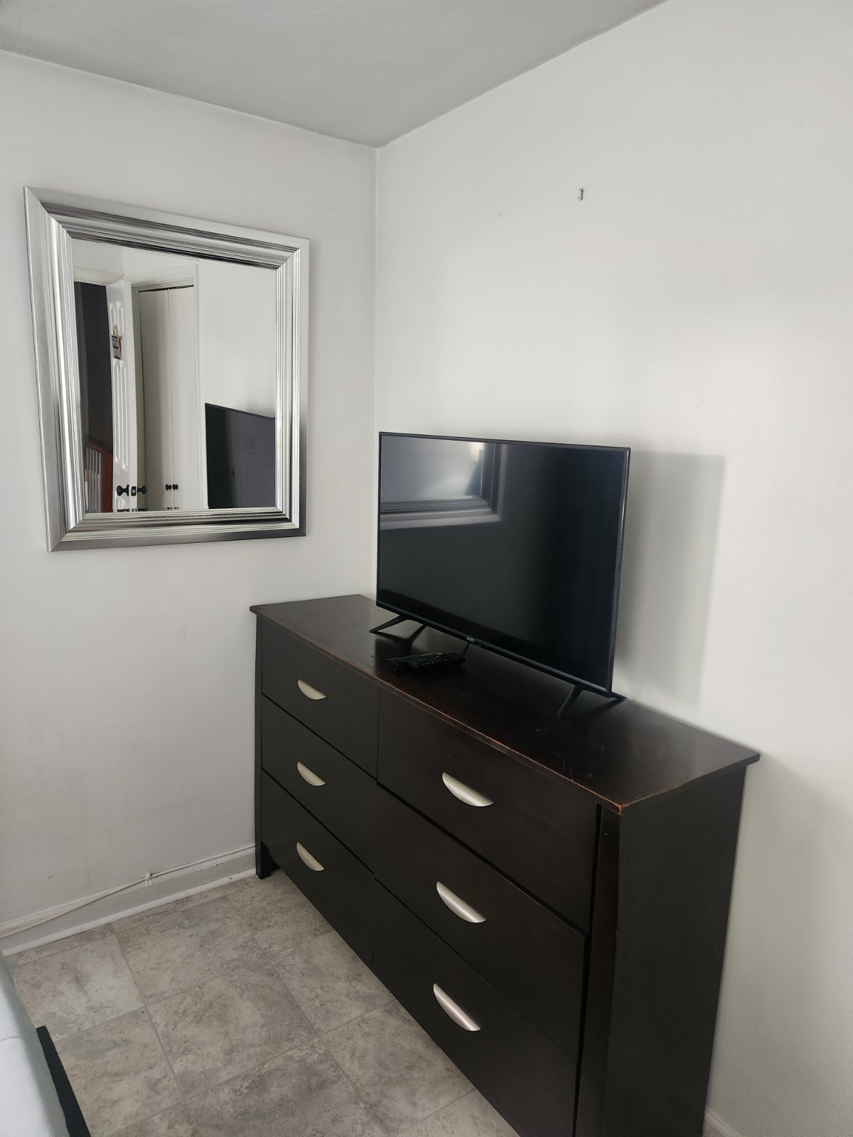 Guess Room A - Photo 6