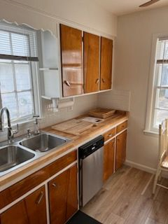 2 bedroom 1 bath-- 5 minutes to Strong Memorial Hospital and U of R - Photo 12