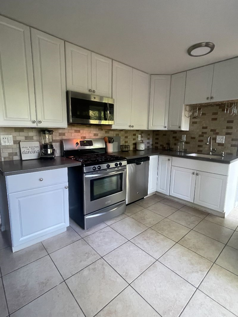 Quiet cul-de-sac Ranch Home - Photo 9