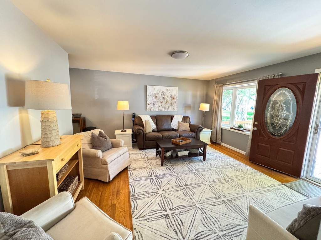 Quiet cul-de-sac Ranch Home - Photo 2