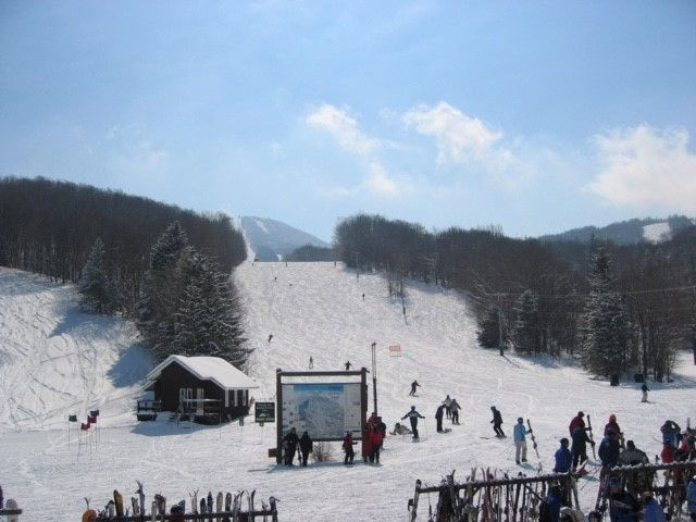 TRUE SKI IN SKI OUT! 1-BEROOM CONDOMINIUM PICO MOUNTAIN KILLINGTON VERMONT - Photo 2