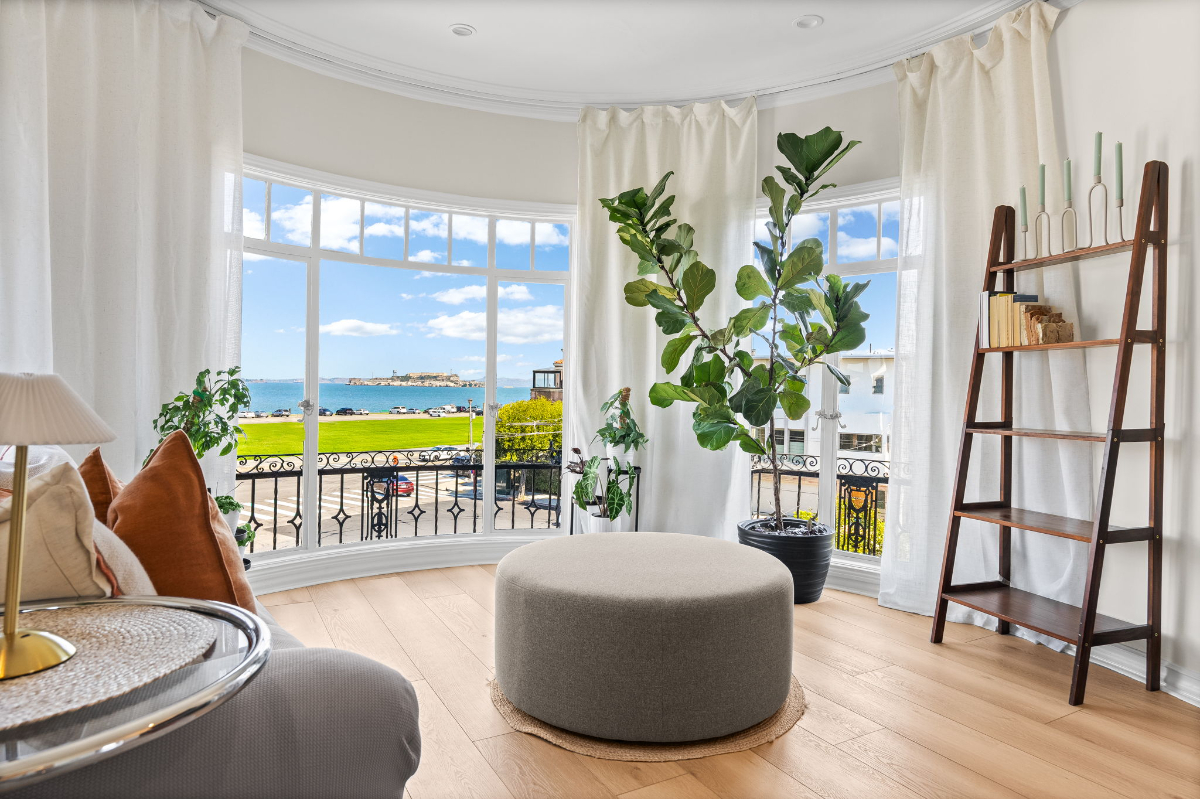 Water Views · Top Location · Beautiful Space - Photo 3