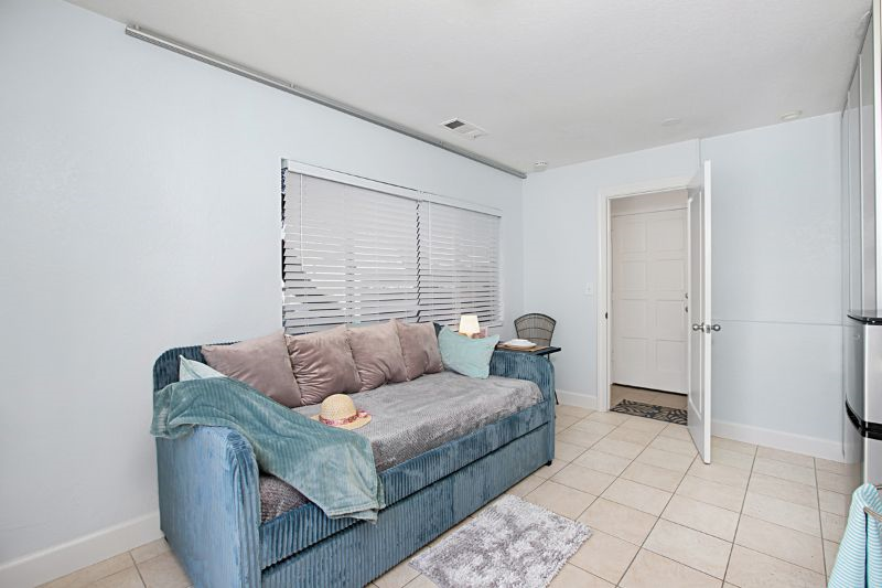 Beachside Studio Condominium - Photo 2