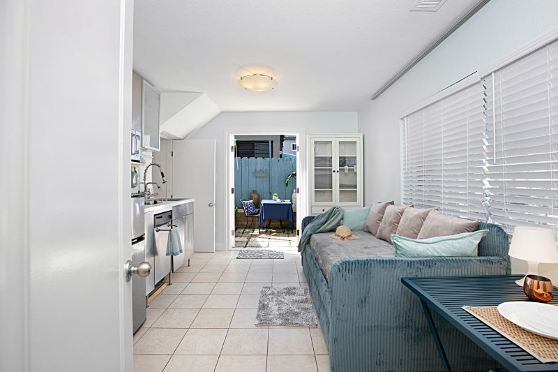 Beachside Studio Condominium - Photo 4