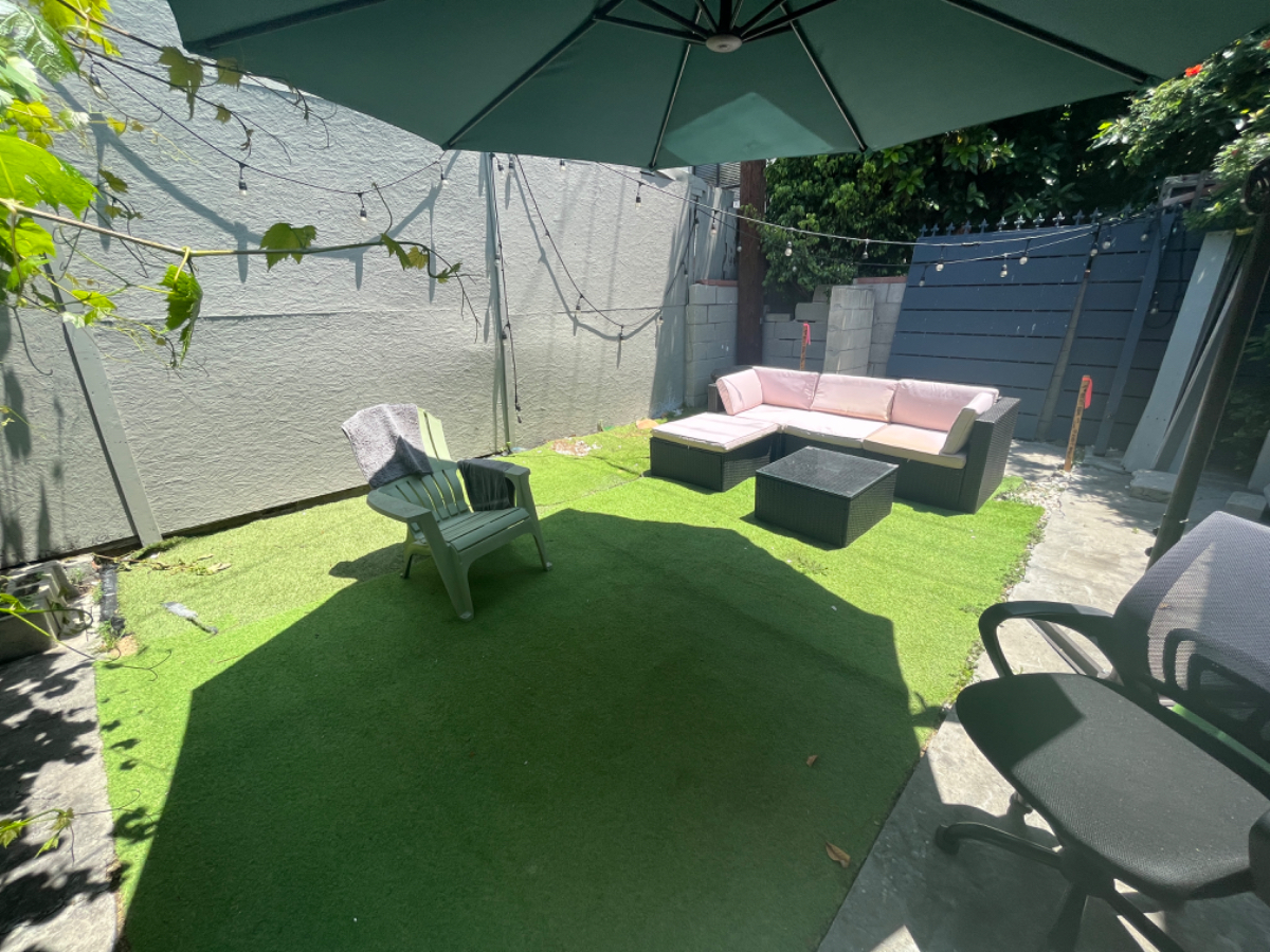 1 Bedroom Furnished Apartment w/ patio - Photo 5