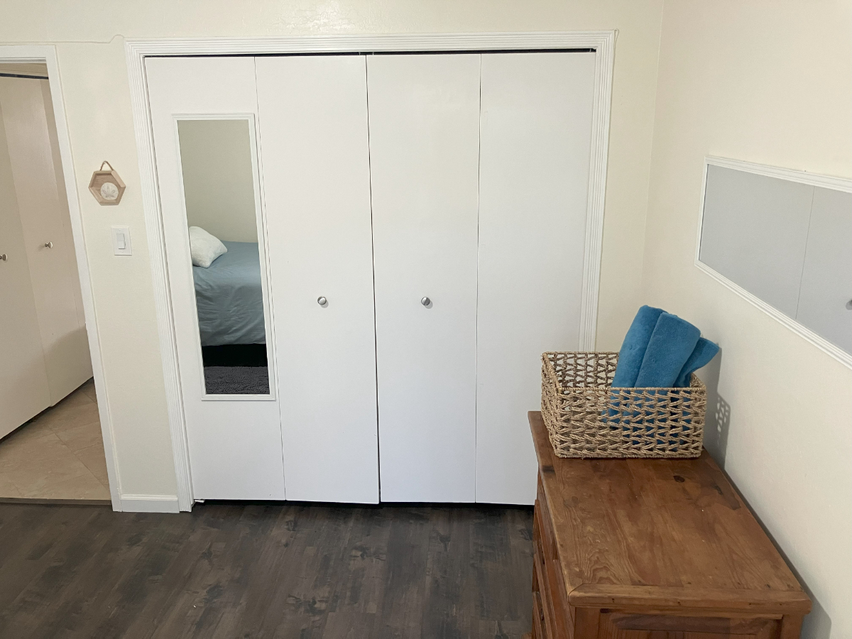 Quiet Bedroom Near Ocean Beach and Golden Gate Park - Photo 6
