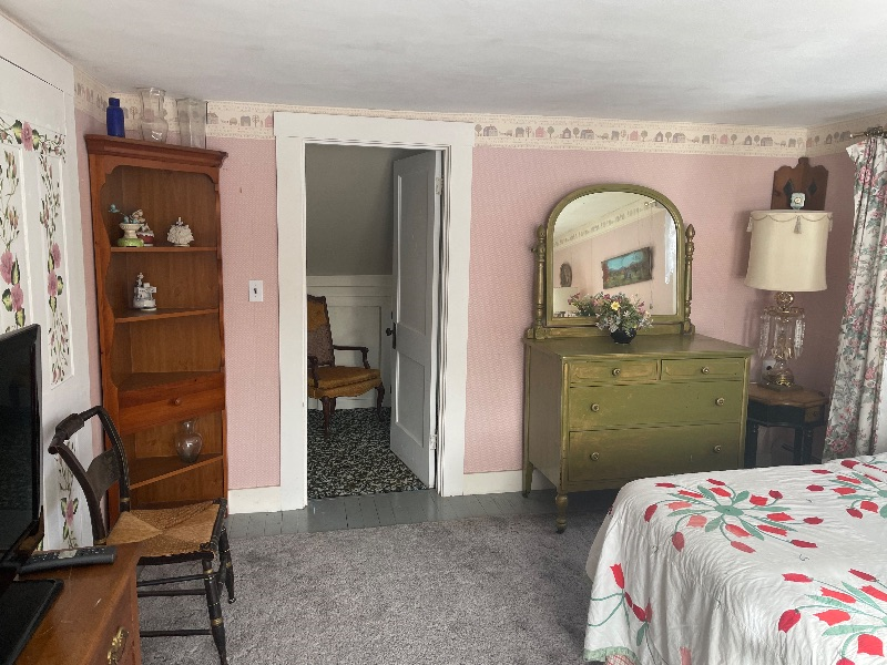 Private room in country home. - Photo 5