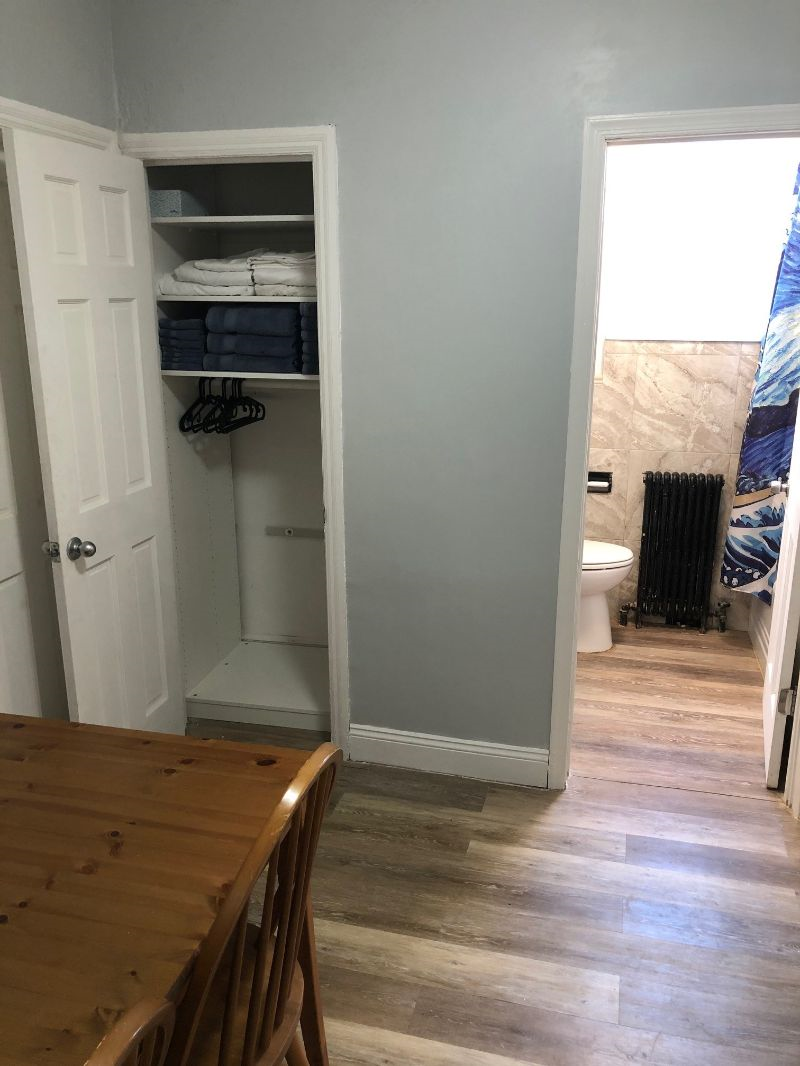 Sunny and Quiet 2 Bedroom w/ Easy Access to Central and NE DC, Private Parking, Laundry Onsite - Photo 10