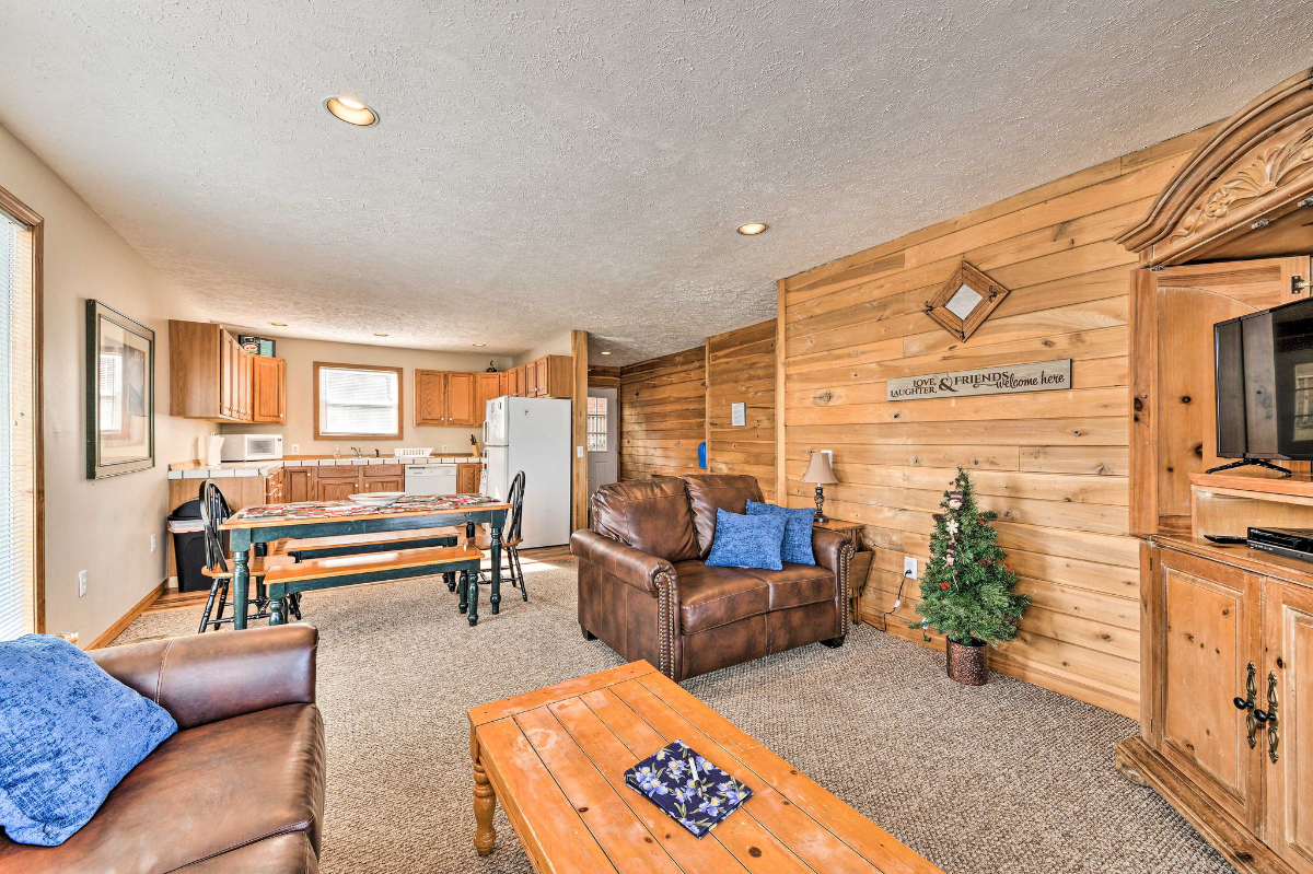 3 BR 2 BA home just 35 min from National Park - Photo 12