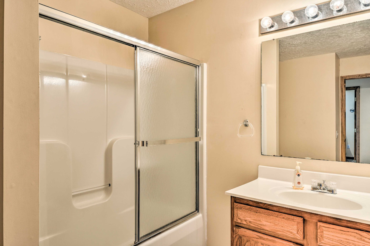 3 BR 2 BA home just 35 min from National Park - Photo 3