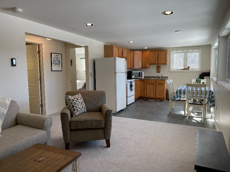 Apartment with a view. Newly renovated, 1 Bedroom Apartment  in Waterbury Center - Photo 2