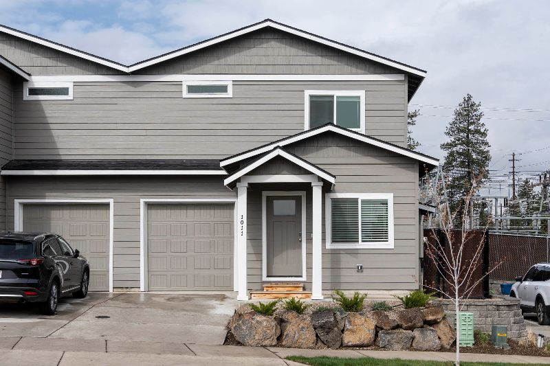 2BR 2.5BA Modern Townhome 1.3 Miles to Old Mill District & Deschutes River - Photo 6