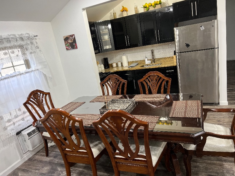 Cozy 3BR/2Bath Apartment near JFK Airport and Hospitals - Photo 2