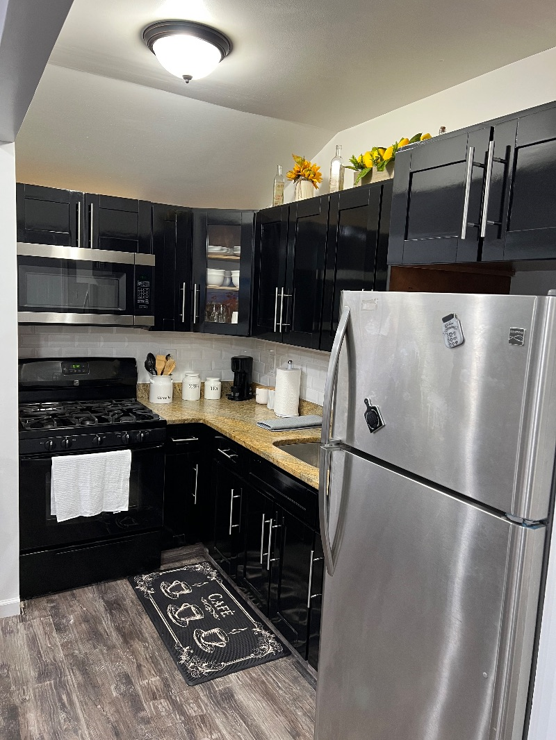 Cozy 3BR/2Bath Apartment near JFK Airport and Hospitals - Photo 6