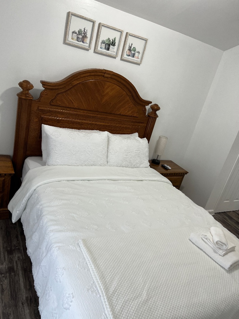 Cozy 3BR/2Bath Apartment near JFK Airport and Hospitals - Photo 12