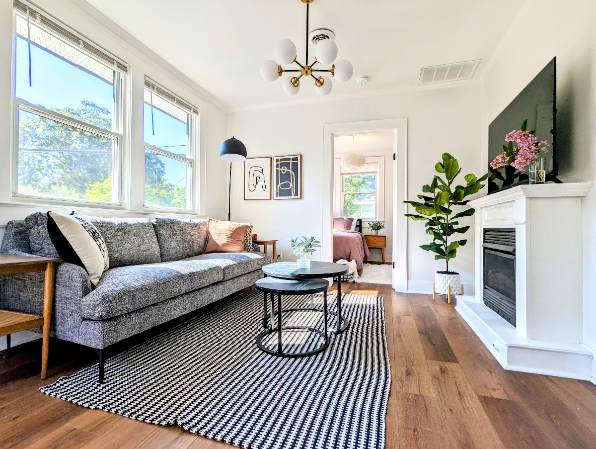 Hilltop Hideaway - Upstairs Condo