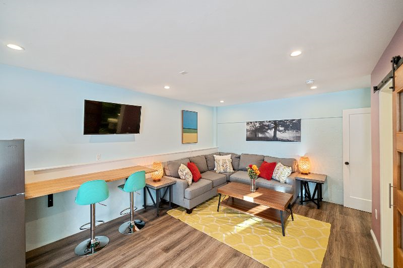 Charming and Modern 1-Bedroom Apartment in San... - Photo 3